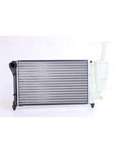 NISSENS 617853 - Radiatore, Raffreddamento motore