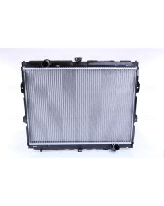 NISSENS 67046 - Radiatore, Raffreddamento motore